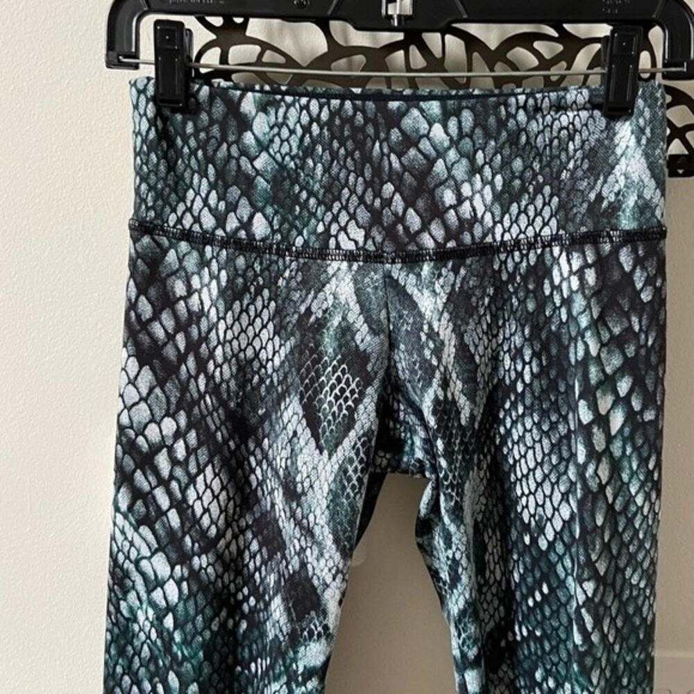 Strut This Stella Python Print Legging M - image 6